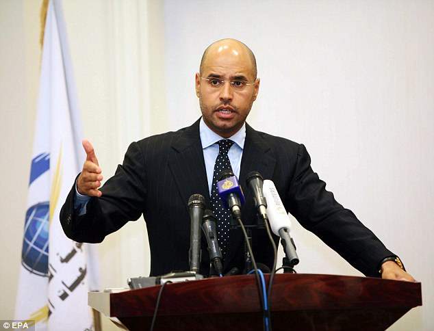Ponen en libertad a hijo de Gaddafi tras 5 años cautivo Ponen en libertad a hijo de Gaddafi tras 5 años cautivo