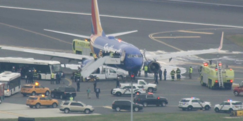 Aterriza de emergencia avión en Filadelfia Aterriza de emergencia avión en Filadelfia