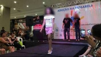 Escándalo en Brasil por un desfile de niños huérfanos para adoptar Escándalo en Brasil por un desfile de niños huérfanos para adoptar