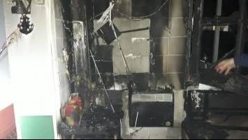 Puso a secar la ropa en la estufa y se le incendió la casa Puso a secar la ropa en la estufa y se le incendió la casa