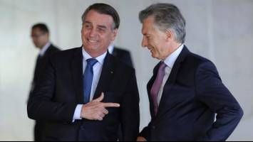 El socio de Macri quebró a Brasil: Bolsonaro admite que "se quedó sin dinero" y el Ejército trabaja media jornada El socio de Macri quebró a Brasil: Bolsonaro admite que "se quedó sin dinero" y el Ejército trabaja media jornada