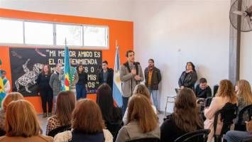 Acto escolar en honor al General José de San Martín Acto escolar en honor al General José de San Martín