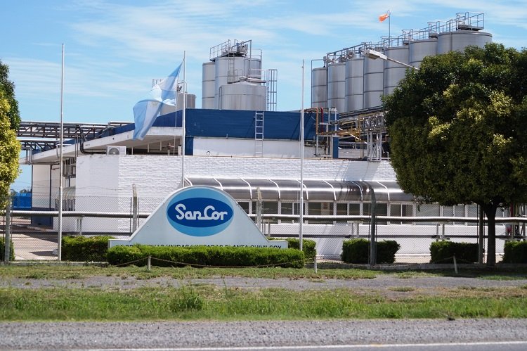 Adecoagro tomará posesión en la planta de SanCor Chivilcoy