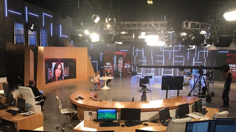 El Gobierno quiere cerrar C5N y minutouno.com: masivo apoyo a los trabajadores