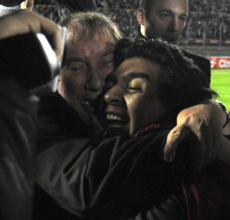 Hoy cumple 80 años el doctor Carlos Salvador Bilardo