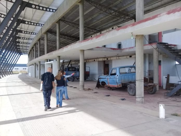 General Villegas: “Utilizaron las obras de la terminal para que funcione como un taller mecánico