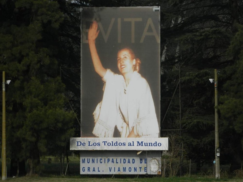 Homenajean a Evita a 100 años de su nacimiento