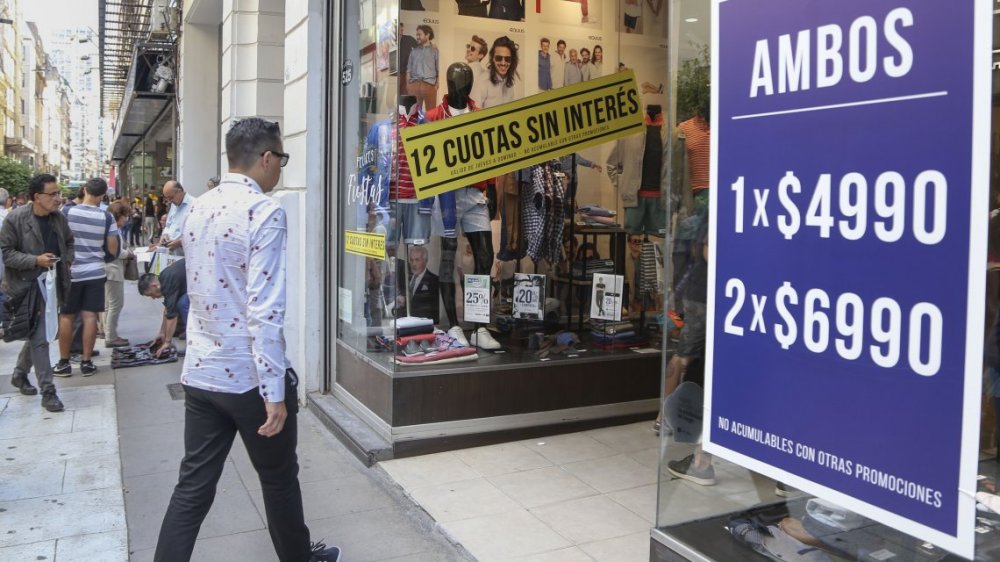 Las ventas minoristas volvieron a desplomarse en junio y suman 18 meses en baja