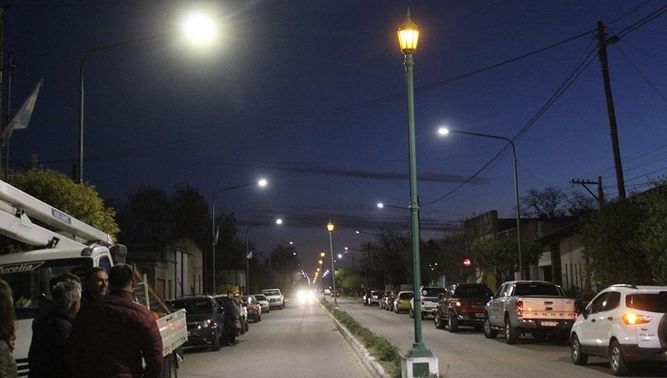 Inauguraron un nuevo corredor led en el acceso a Leandro N. Alem