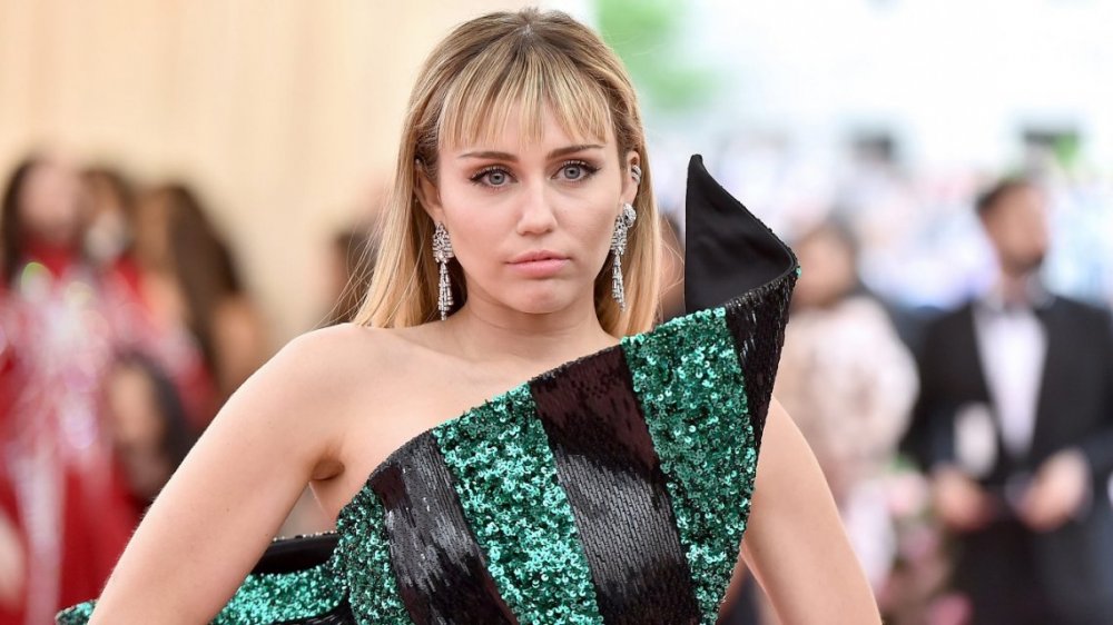 VIDEOS: el baile más sensual de Miley Cyrus