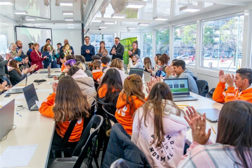 Se ofrece orientación vocacional y ocupacional a jóvenes y adultos