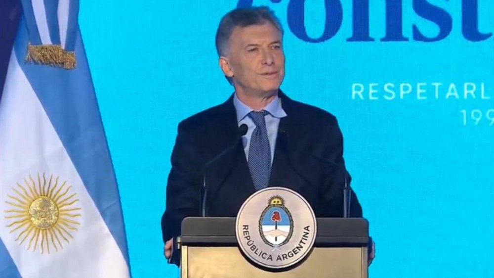 Macri encabezó en Santa Fe el acto por los 25 años de la Reforma Constitucional