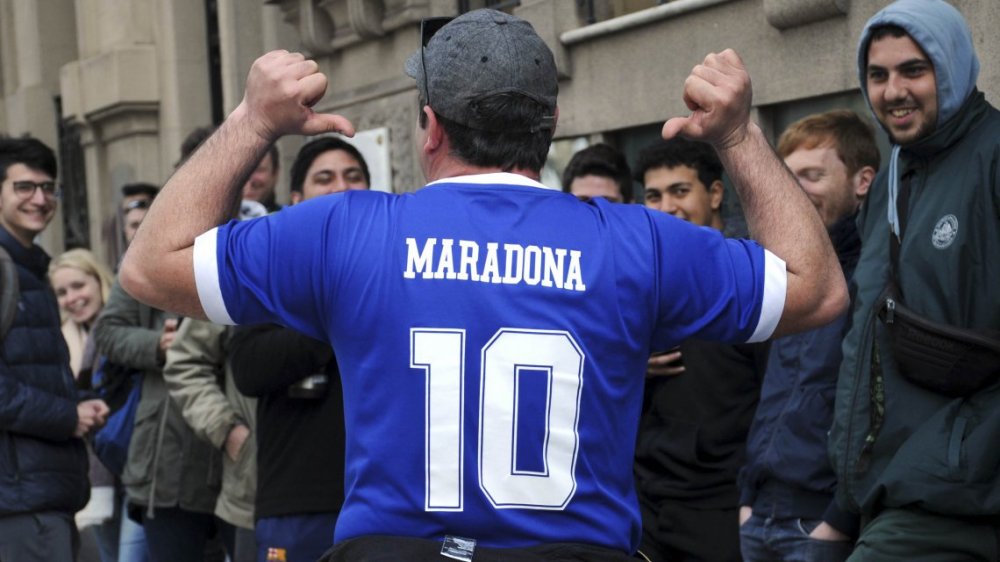 El nuevo hit de los hinchas de Gimnasia tras la llegada de Maradona