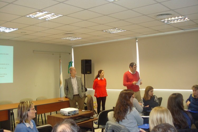 Profesionales del Hospital Italiano disertaron en el Colegio de Médicos