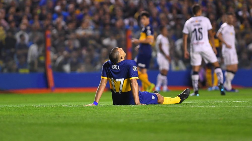 Wanchope Ábila sufrió una molestia muscular en su pierna izquierda