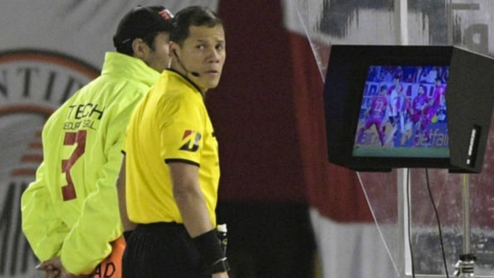 Tiene fecha la llegada del VAR al fútbol argentino