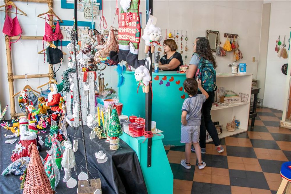 El Regalo Para Las Fiestas Esta En El Mercado Artesanal Juninense