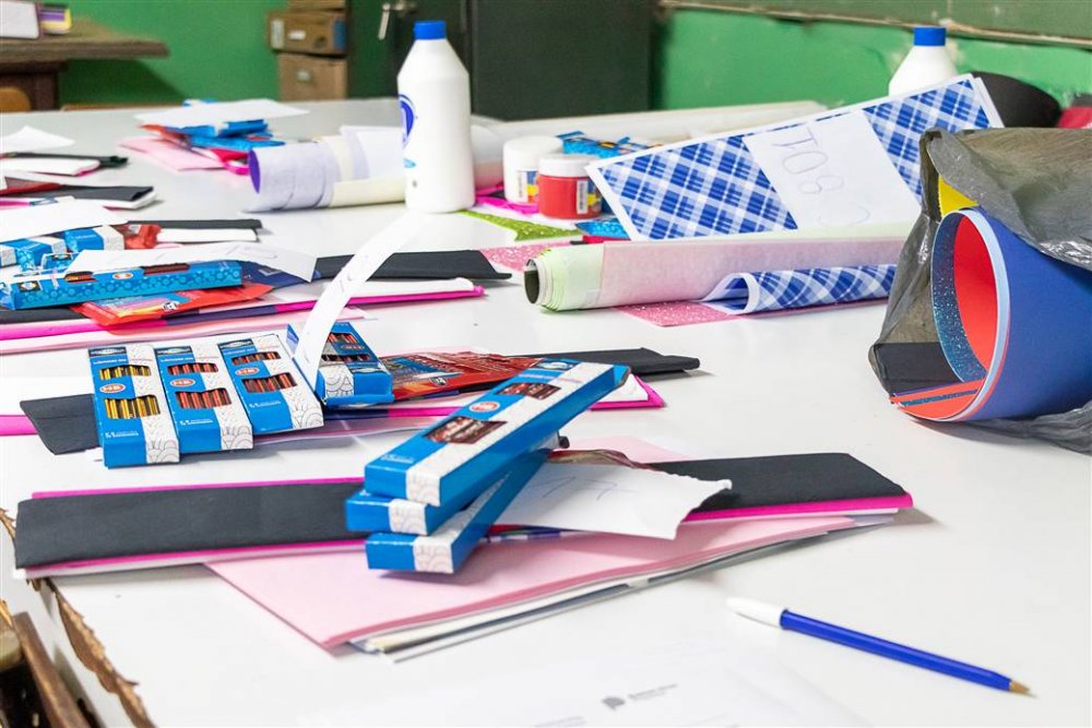 Entrega de materiales a todas las sedes del programa Escuelas de Verano