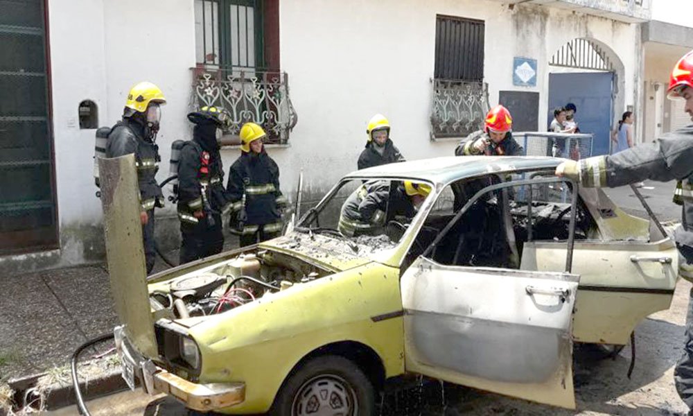 En menos de 20 días se quemaron cinco autos en Rojas