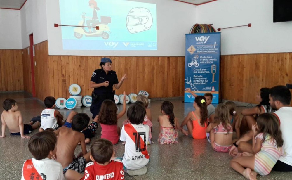 Voy Seguro sigue recorriendo las colonias de verano