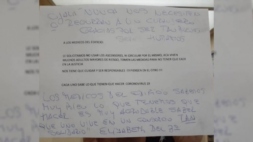 Coronavirus: vecinos amenazaron a una médica y ella respondió