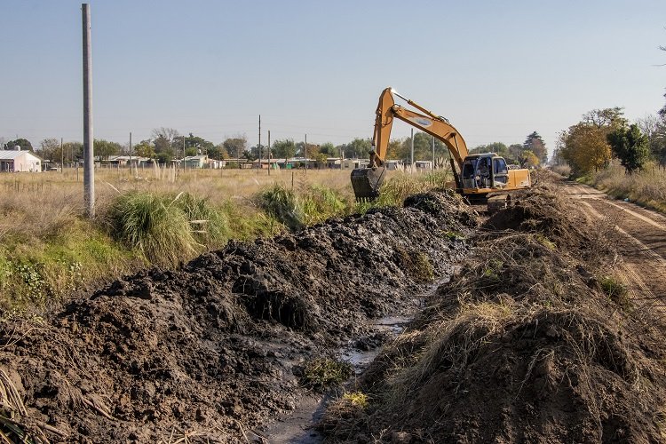 El Municipio continúa realizando tareas de limpieza y mantenimiento en la ciudad