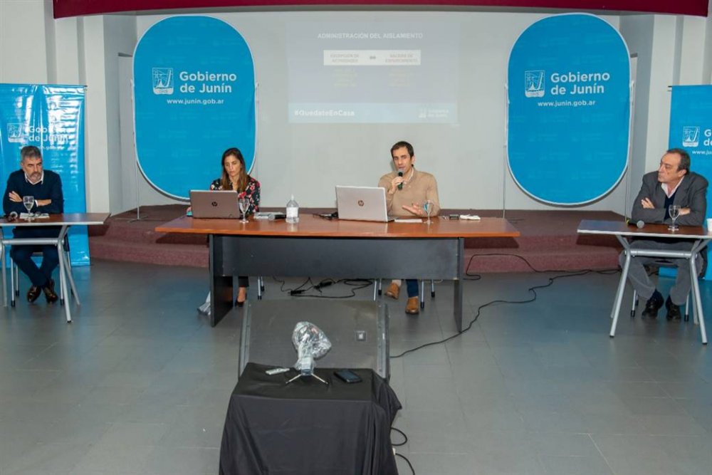 Petrecca presentó medidas y anunció nuevos programas