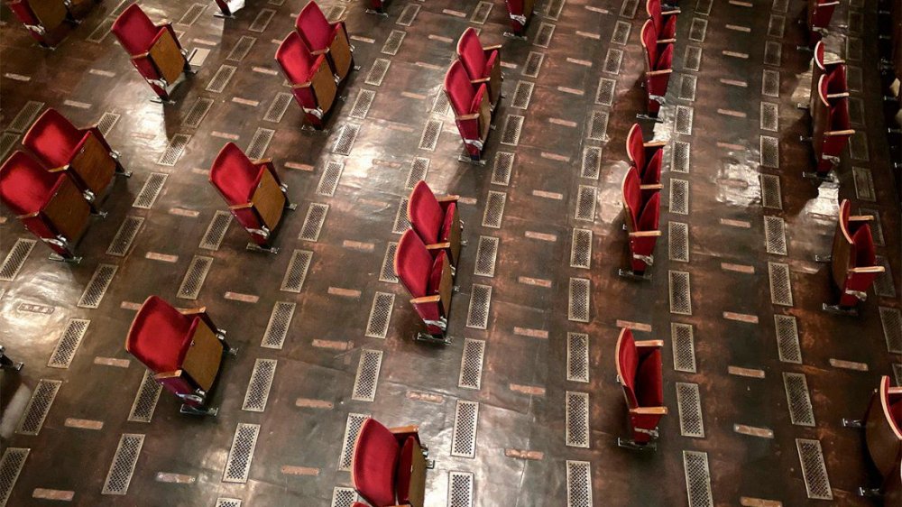 Nueva normalidad: la impactante foto de un teatro en Alemania que reabrió sus puertas