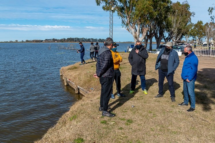 Pesca: autoridades municipales y efectivos policiales controlaron el cumplimiento de los protocolos
