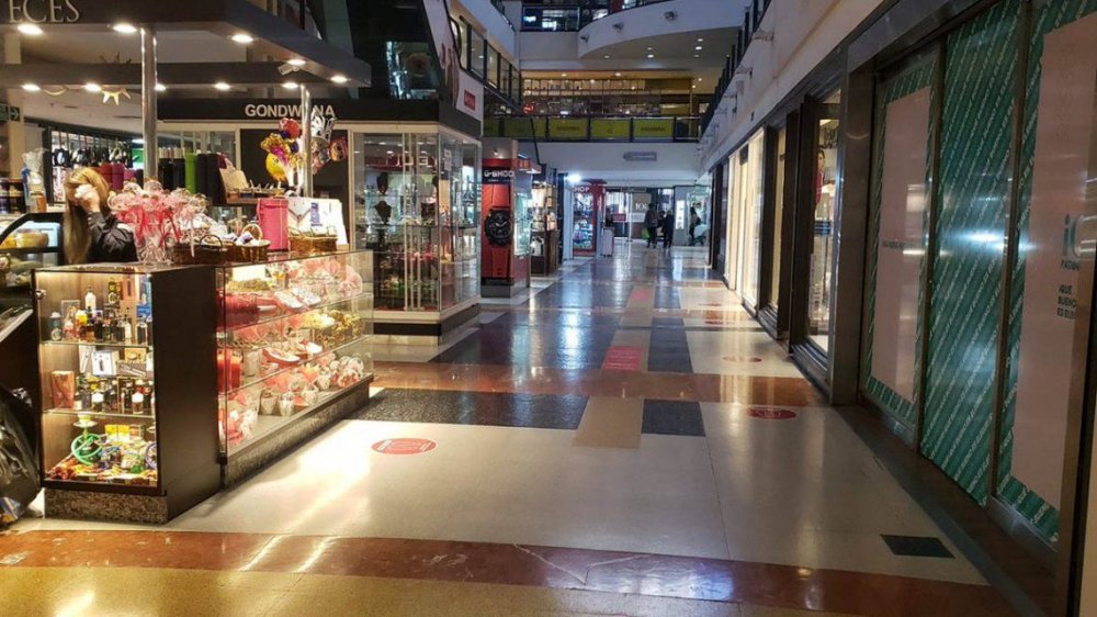 Cuatro meses cerrados: se van grandes marcas de los shoppings del AMBA