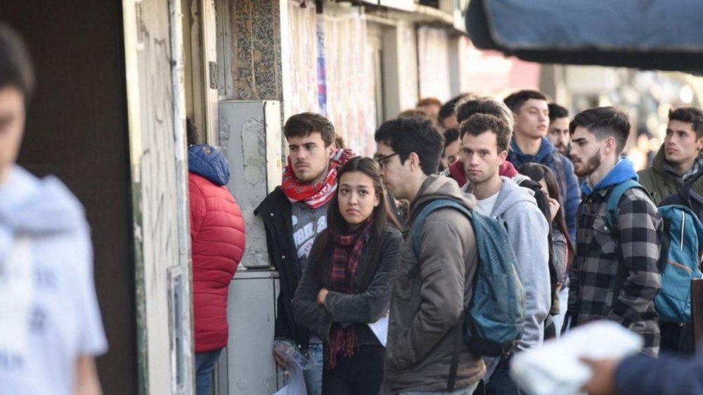 La tasa de desempleo subió al 13,1% en el segundo trimestre y es la más alta desde 2005