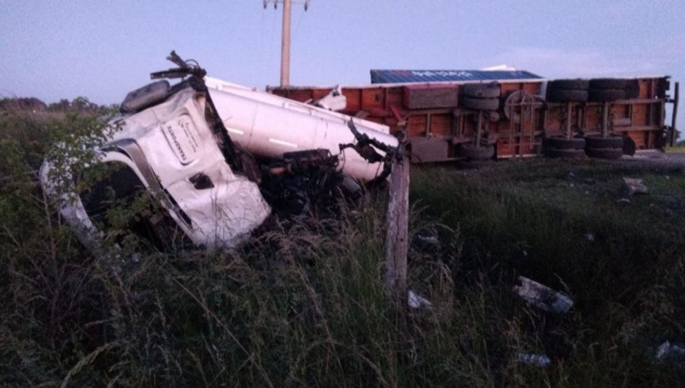 Juninenses involucrados en un choque fatal entre camiones en la R7