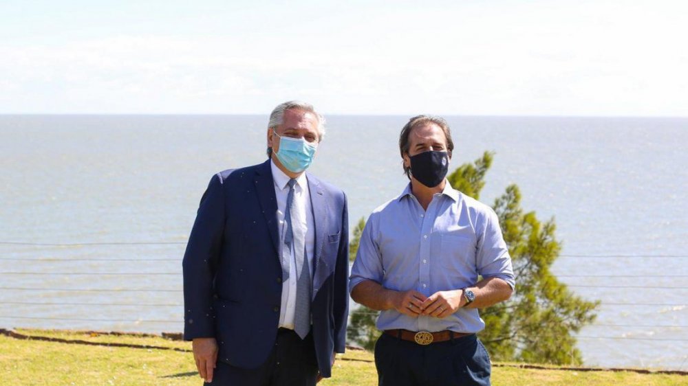 Alberto Fernández viajó a Uruguay y se reunió con Luis Lacalle Pou