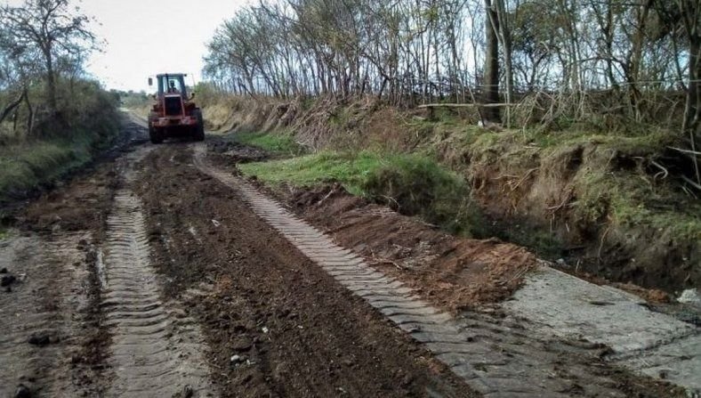 Kicillof lanza un plan para reparar 1.100 kilómetros de caminos en la provincia