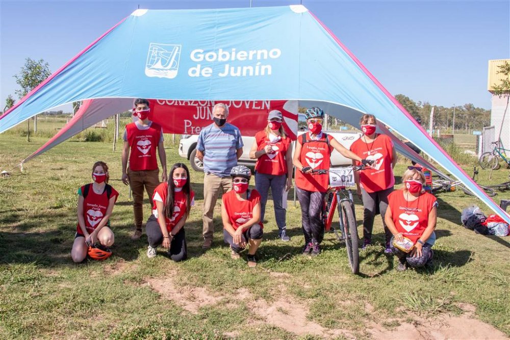 El Municipio acompañó a Corazón Joven en la bicicleteada y kayakeada solidarias