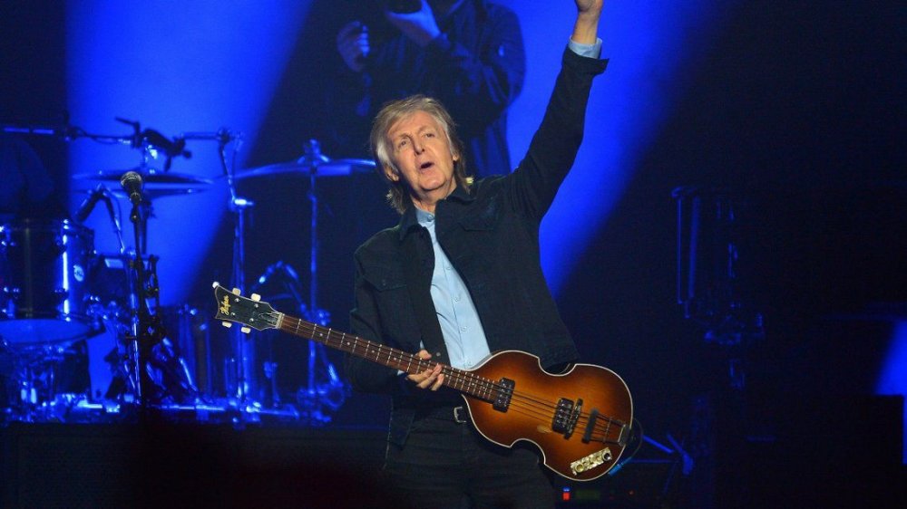 Paul McCartney reveló que se comunica con George Harrison a través de un árbol