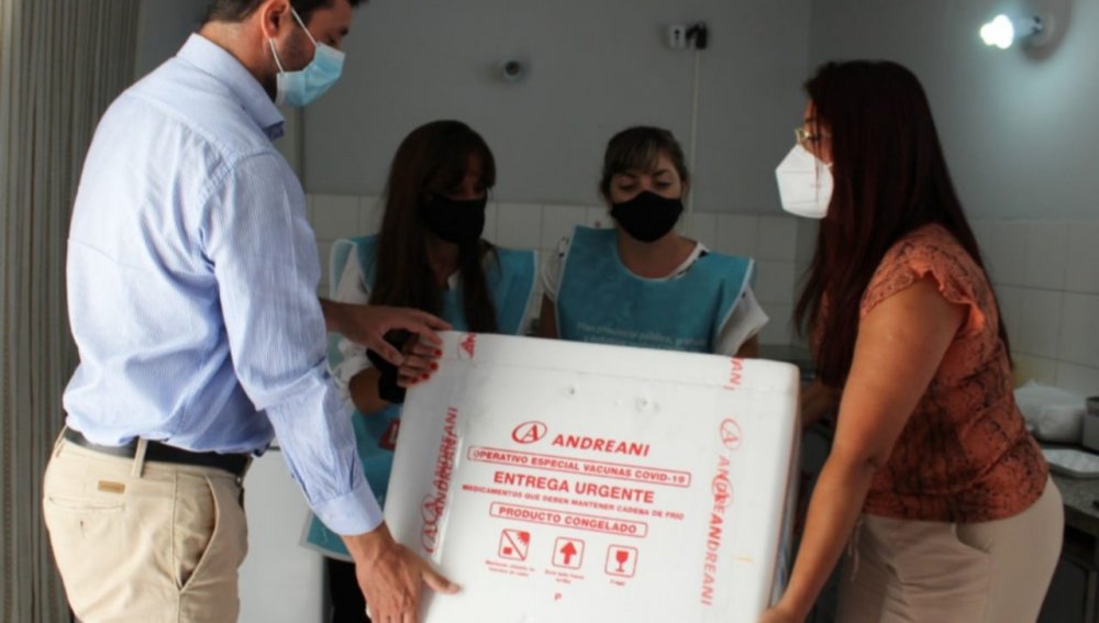 Comenzó la vacunación en el Colegio Industrial y en la sede de la CGT