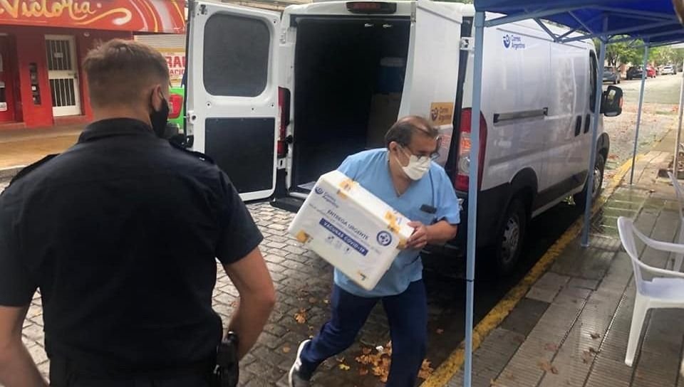 Llegaron 500 dosis de la vacuna Astrazeneca a Junín