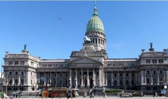 Cristina destacó que la obra social del Congreso transformó un déficit heredado en superávit 