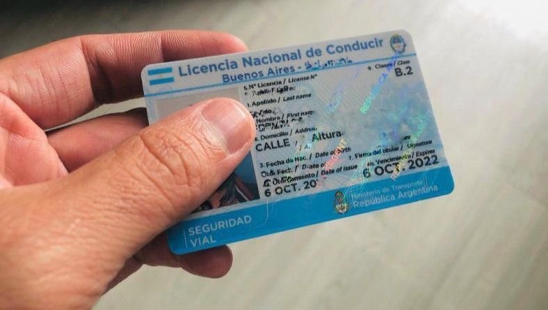 Este lunes comienza la renovación de licencias de conducir vencidas en 2020 y 2021