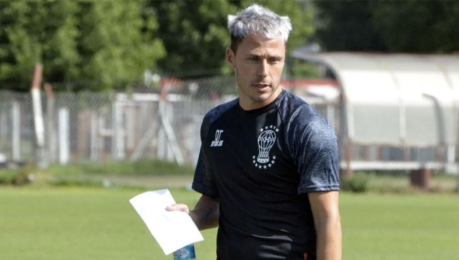 Israel Damonte se acerca a Sarmiento