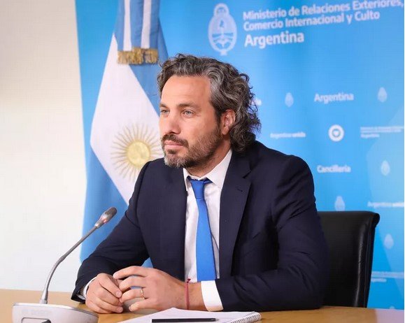 Acuerdo con el FMI: Santiago Cafiero viaja a Estados Unidos para una reunión clave