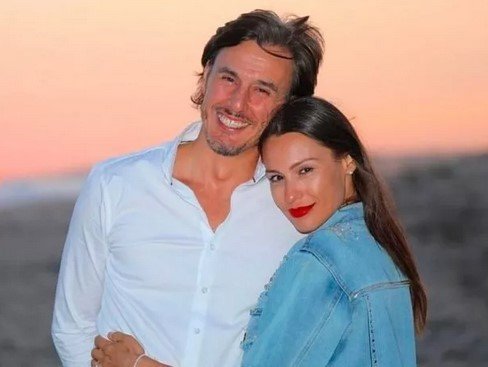 Pampita y su marido estarían al borde del divorcio: revelan qué desató la crisis de pareja 