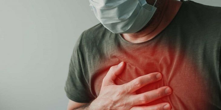 Qué es la costocondritis, la nueva secuela asociada al covid que parece un ataque cardíaco