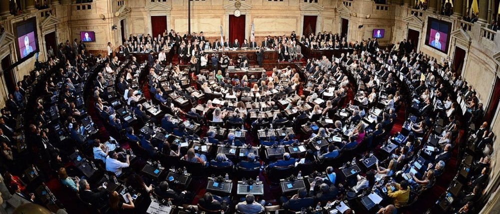Las claves del proyecto para crear el Salario Básico Universal que impulsa parte del oficialismo