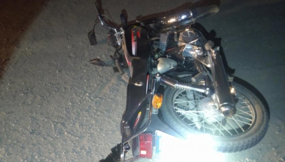Conducía un Siena, embistió a un motociclista en ruta 188, escapó y dio positivo de alcoholemia