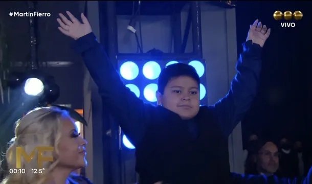 Dieguito Fernando juró la bandera el día del aniversario del gol de Maradona a los ingleses