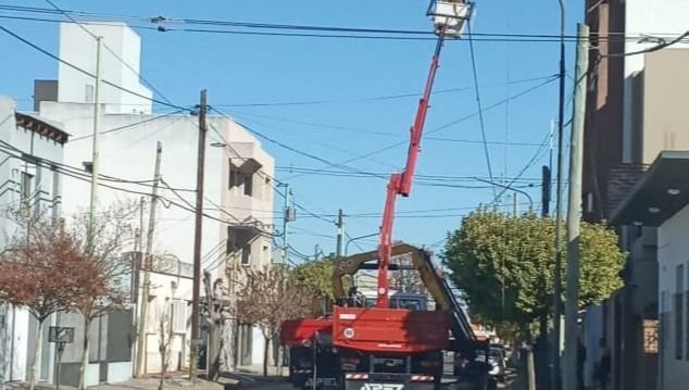 EDEN realiza el cambio de columnas en la red de media que afectará a 600 usuarios