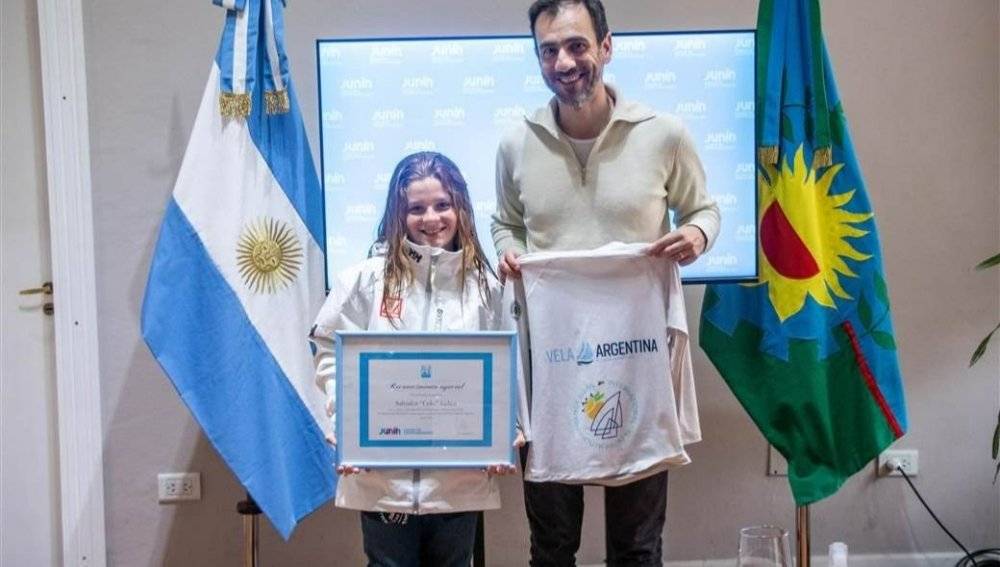 Reconocimiento al joven timonel Salvador “El Colo” Iúdica