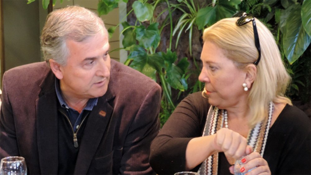 El chat secreto de Morales a Carrió que sacudió a la oposición
